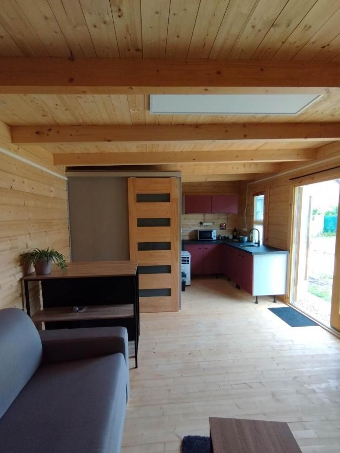Tiny House Toute Equipee Avec Jardin Saint-Florent-sur-Cher Екстериор снимка