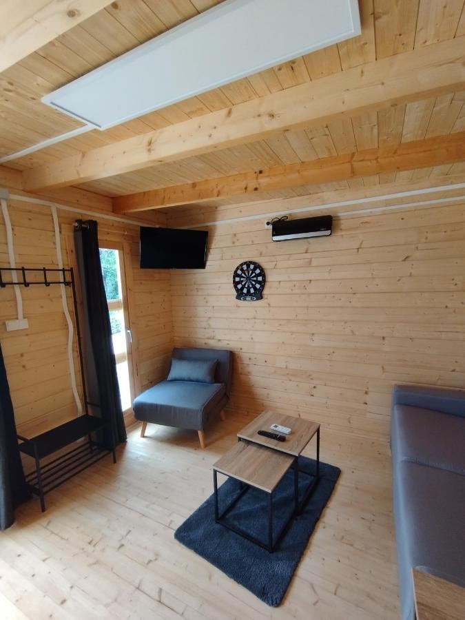 Tiny House Toute Equipee Avec Jardin Saint-Florent-sur-Cher Екстериор снимка